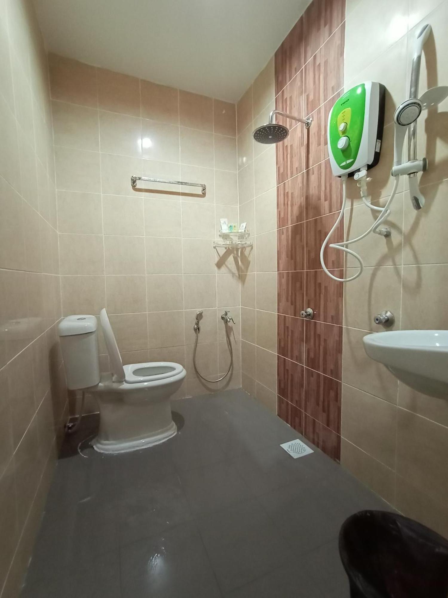 Dane & Shue Hotel Kok Lanas Kampong Kok Lanas Esterno foto